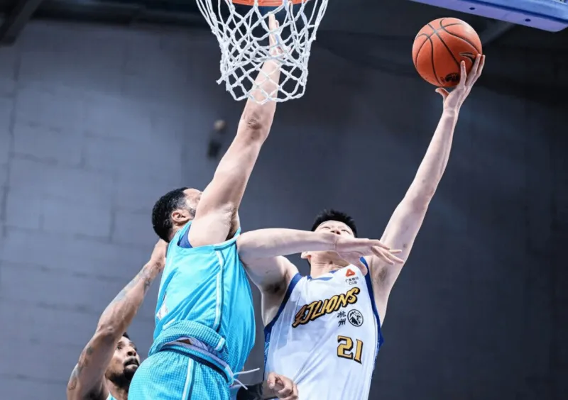 开云体育官网-广厦男篮总结比赛：胡金秋&amp;amp;布朗&amp;amp;孙铭徽表现助球队拿下胜利